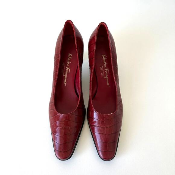 Salvatore Ferragamo Burgundy Red Croc Embossed Leather Heel Pumps Size 7.5 B - Picture 2 of 13